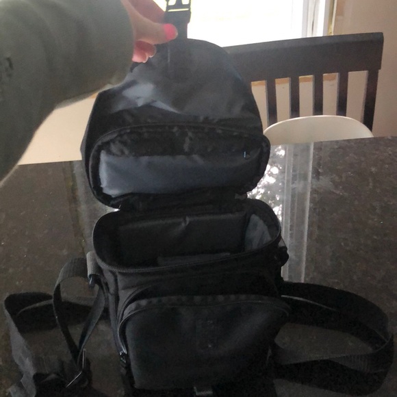 Tamrac camera bag - Picture 3 of 7